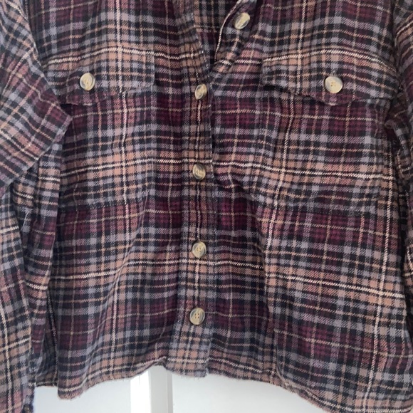 Cropped plaid flannel - Picture 3 of 4